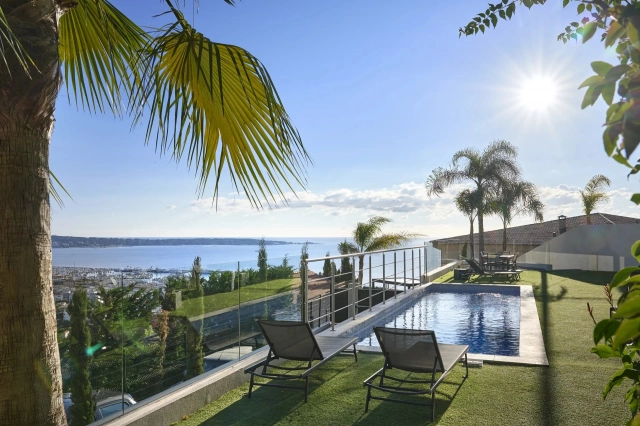 5 Bedroom(s) - 5 Bathroom(s) - 1,478m² land for sale in Alpes-Maritimes, Provence-Alpes-Côte-d'Azur, France - FrenchPropertyPortal.com Cannes Area for sale for 3,300,000€ in Alpes-Maritimes, Provence-Alpes-Côte-d'Azur