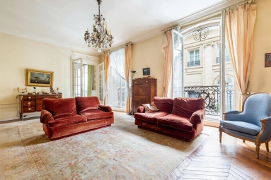 4 Bedroom(s) - 2 Bathroom(s) - 0 m² land for sale in Paris, Ile-de-France, France - FrenchPropertyPortal.com Golden Triangle - Trocadéro (8th - 16th) for sale for 1,650,000€ in Paris, Ile-de-France
