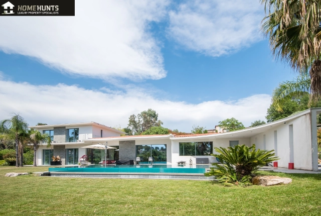 4 Bedroom(s) - 3,300m² land for sale in Alpes-Maritimes, Provence-Alpes-Côte-d'Azur, France - FrenchPropertyPortal.com Mougins, Valbonne, Grasse Area for sale for 3,000,000€ in Alpes-Maritimes, Provence-Alpes-Côte-d'Azur