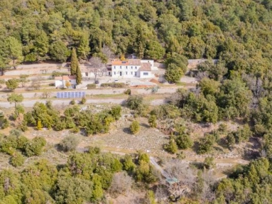 5 Bedroom(s) - 4 Bathroom(s) - 48,000m² land for sale in Alpes-Maritimes, Provence-Alpes-Côte-d'Azur, France - FrenchPropertyPortal.com Mougins, Valbonne, Grasse Area for sale for 2,650,000€ in Alpes-Maritimes, Provence-Alpes-Côte-d'Azur