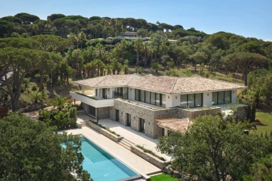 5 Bedroom(s) - 5 Bathroom(s) - 5,000m² land for sale in Var, Provence-Alpes-Côte-d\'Azur, France - FrenchPropertyPortal.com St. Tropez, Grimaud Area for sale for 15,900,000€ in Var, Provence-Alpes-Côte-d\'Azur