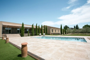 Uzes Area for sale for 1,484,000&euro; in Gard, Languedoc-Roussillon
