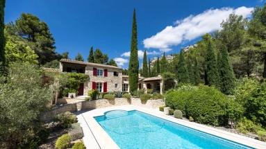 Alpilles (Saint Remy, Maussane, Arles) for sale for 2,695,000&euro; in Bouches-du-Rhône, Provence-Alpes-Côte-d'Azur