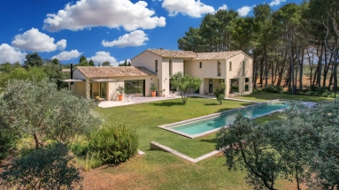 4 Bedroom(s) - 1 Bathroom(s) - 2,785m² land for sale in Bouches-du-Rhône, Provence-Alpes-Côte-d'Azur, France - FrenchPropertyPortal.com Alpilles (Saint Remy, Maussane, Arles) for sale for 3,750,000€ in Bouches-du-Rhône, Provence-Alpes-Côte-d'Azur