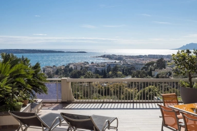 4 Bedroom(s) - 4 Bathroom(s) - 0 m² land for sale in Alpes-Maritimes, Provence-Alpes-Côte-d'Azur, France - FrenchPropertyPortal.com Cannes Area for sale for 3,780,000€ in Alpes-Maritimes, Provence-Alpes-Côte-d'Azur