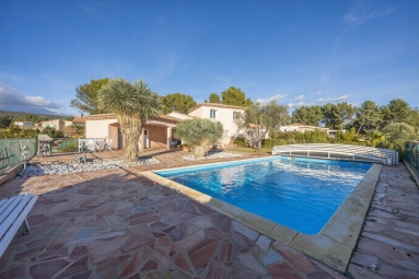 Provence Coast (Cassis to Cavalaire) for sale for 1,190,000&euro; in Var, Provence-Alpes-Côte-d\'Azur