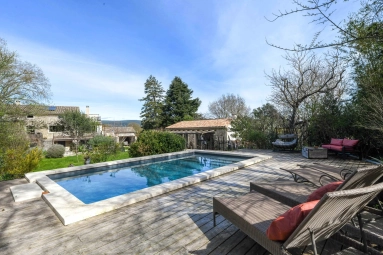 Uzes Area for sale for 1,090,000&euro; in Gard, Languedoc-Roussillon