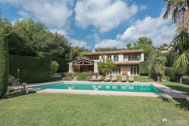 Vence, St. Paul Area for sale for 1,950,000&euro; in Alpes-Maritimes, Provence-Alpes-Côte-d'Azur