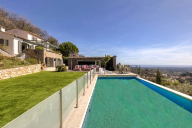 5 Bedroom(s) - 2 Bathroom(s) - 10,000m² land for sale in Alpes-Maritimes, Provence-Alpes-Côte-d'Azur, France - FrenchPropertyPortal.com Mougins, Valbonne, Grasse Area for sale for 1,450,000€ in Alpes-Maritimes, Provence-Alpes-Côte-d'Azur