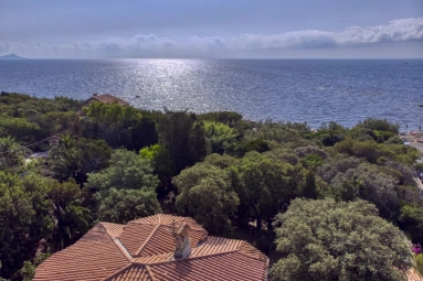 5 Bedroom(s) - 4 Bathroom(s) - 5,696m² land for sale in Var, Provence-Alpes-Côte-d\'Azur, France - FrenchPropertyPortal.com St Raphaël, Ste Maxime Area for sale for 3,120,000€ in Var, Provence-Alpes-Côte-d\'Azur