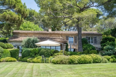 6 Bedroom(s) - 6 Bathroom(s) - 5,500m² land for sale in Alpes-Maritimes, Provence-Alpes-Côte-d'Azur, France - FrenchPropertyPortal.com Mougins, Valbonne, Grasse Area for sale for 8,500,000€ in Alpes-Maritimes, Provence-Alpes-Côte-d'Azur