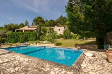 Avignon and North Provence for sale for 996,000&euro; in Vaucluse, Provence-Alpes-Côte-d\'Azur