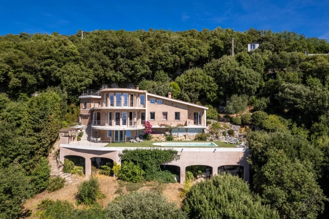 Mougins, Valbonne, Grasse Area for sale for 1,050,000&euro; in Alpes-Maritimes, Provence-Alpes-Côte-d'Azur