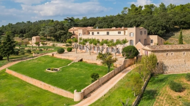 20 Bedroom(s) - 16 Bathroom(s) - 1,601,556m² land for sale in Var, Provence-Alpes-Côte-d\'Azur, France - FrenchPropertyPortal.com Var Countryside (Fayence, Lorgues, Cotignac) for sale for 13,500,000€ in Var, Provence-Alpes-Côte-d\'Azur