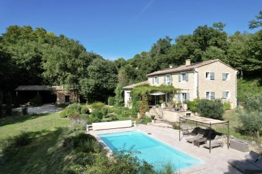 Uzes Area for sale for 950,000&euro; in Gard, Languedoc-Roussillon