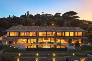 5 Bedroom(s) - 5 Bathroom(s) - 2,500m² land for sale in Var, Provence-Alpes-Côte-d\'Azur, France - FrenchPropertyPortal.com St. Tropez, Grimaud Area for sale for 19,950,000€ in Var, Provence-Alpes-Côte-d\'Azur