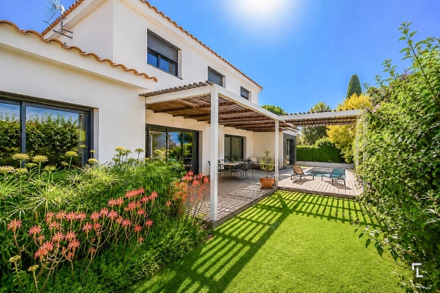 Marseille & Cote Bleu for sale for 1,099,000&euro; in Bouches-du-Rhône, Provence-Alpes-Côte-d'Azur