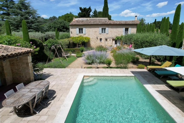 Uzes Area for sale for 1,295,000&euro; in Gard, Languedoc-Roussillon