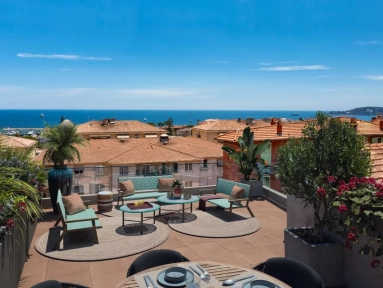 Villefranche, Cap Ferrat Area for sale for 1,250,000&euro; in Alpes-Maritimes, Provence-Alpes-Côte-d'Azur