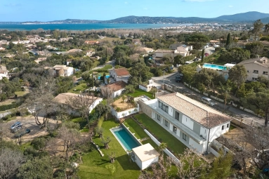 5 Bedroom(s) - 5 Bathroom(s) - 1,627m² land for sale in Var, Provence-Alpes-Côte-d\'Azur, France - FrenchPropertyPortal.com St. Tropez, Grimaud Area for sale for 3,990,000€ in Var, Provence-Alpes-Côte-d\'Azur