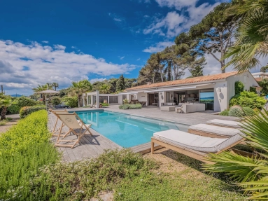 St Raphaël, Ste Maxime Area for sale for 3,490,000&euro; in Var, Provence-Alpes-Côte-d\'Azur