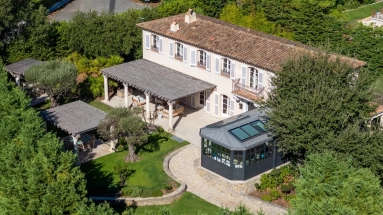 6 Bedroom(s) - 6 Bathroom(s) - 2,100m² land for sale in Var, Provence-Alpes-Côte-d\'Azur, France - FrenchPropertyPortal.com St. Tropez, Grimaud Area for sale for 2,800,000€ in Var, Provence-Alpes-Côte-d\'Azur