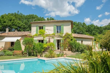 5 Bedroom(s) - 4 Bathroom(s) - 3,000m² land for sale in Bouches-du-Rhône, Provence-Alpes-Côte-d'Azur, France - FrenchPropertyPortal.com Aix en Provence Area for sale for 1,590,000€ in Bouches-du-Rhône, Provence-Alpes-Côte-d'Azur