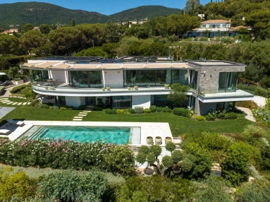 4 Bedroom(s) - 4 Bathroom(s) - 1,876m² land for sale in Var, Provence-Alpes-Côte-d\'Azur, France - FrenchPropertyPortal.com Provence Coast (Cassis to Cavalaire) for sale for 6,900,000€ in Var, Provence-Alpes-Côte-d\'Azur
