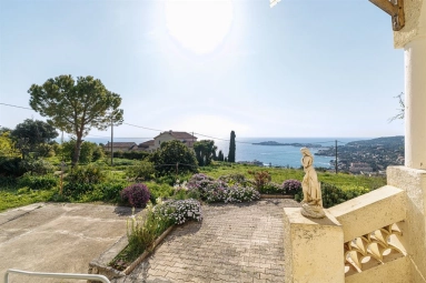 Villefranche, Cap Ferrat Area for sale for 5,000,000&euro; in Alpes-Maritimes, Provence-Alpes-Côte-d'Azur