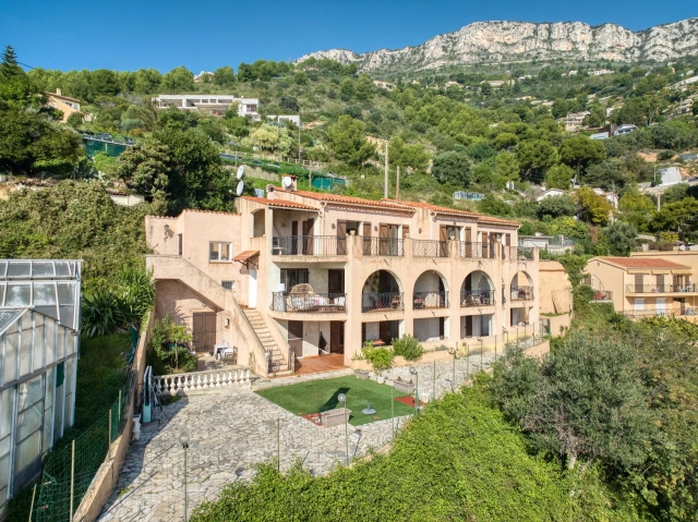 Villefranche, Cap Ferrat Area for sale for 3,590,000&euro; in Alpes-Maritimes, Provence-Alpes-Côte-d'Azur