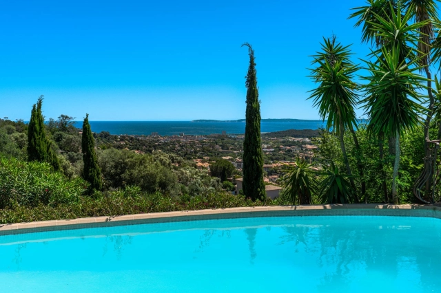 Provence Coast (Cassis to Cavalaire) for sale for 1,885,000&euro; in Var, Provence-Alpes-Côte-d\'Azur