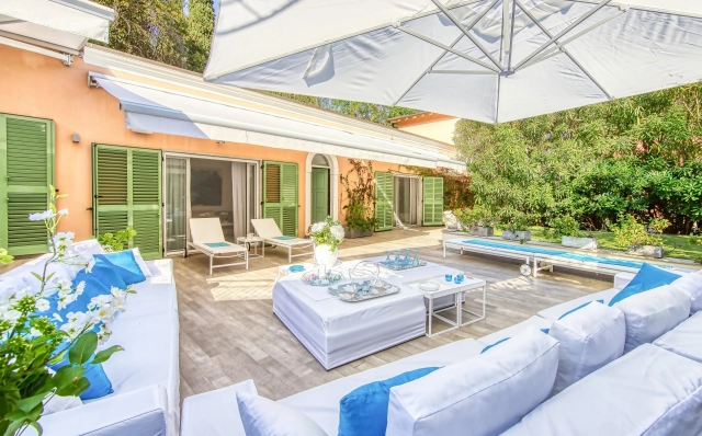 2 Bedroom(s) - 2 Bathroom(s) - 0 m² land for sale in Alpes-Maritimes, Provence-Alpes-Côte-d'Azur, France - FrenchPropertyPortal.com Villefranche, Cap Ferrat Area for sale for 895,000€ in Alpes-Maritimes, Provence-Alpes-Côte-d'Azur