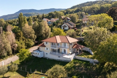 EVIAN / LAKE GENEVA for sale for 995,000&euro; in Haute-Savoie, Rhône-Alpes