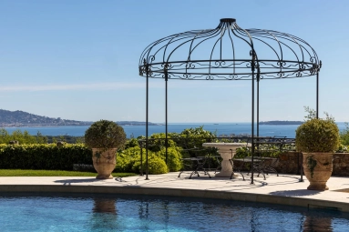 8 Bedroom(s) - 3 Bathroom(s) - 3,102m² land for sale in Alpes-Maritimes, Provence-Alpes-Côte-d'Azur, France - FrenchPropertyPortal.com Cannes Area for sale for 5,950,000€ in Alpes-Maritimes, Provence-Alpes-Côte-d'Azur