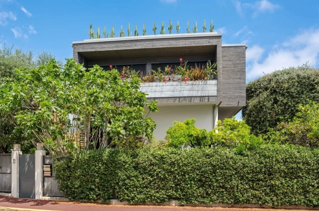Menton, Cap Martin Area for sale for 2,690,000&euro; in Alpes-Maritimes, Provence-Alpes-Côte-d'Azur