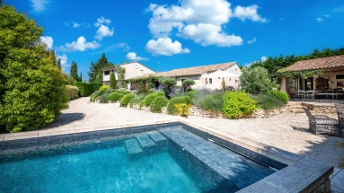 4 Bedroom(s) - 2 Bathroom(s) - 1,820m² land for sale in Bouches-du-Rhône, Provence-Alpes-Côte-d'Azur, France - FrenchPropertyPortal.com Alpilles (Saint Remy, Maussane, Arles) for sale for 1,680,000€ in Bouches-du-Rhône, Provence-Alpes-Côte-d'Azur