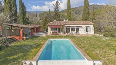 5 Bedroom(s) - 4 Bathroom(s) - 11,945m² land for sale in Var, Provence-Alpes-Côte-d\'Azur, France - FrenchPropertyPortal.com Var Countryside (Fayence, Lorgues, Cotignac) for sale for 1,293,000€ in Var, Provence-Alpes-Côte-d\'Azur