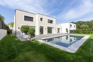 Mougins, Valbonne, Grasse Area for sale for 1,950,000&euro; in Alpes-Maritimes, Provence-Alpes-Côte-d'Azur