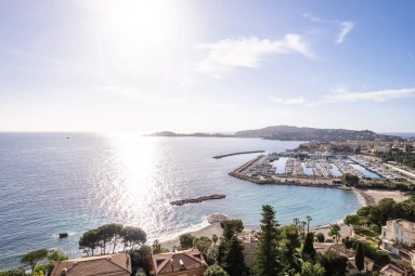 5 Bedroom(s) - 1,200m² land for sale in Alpes-Maritimes, Provence-Alpes-Côte-d'Azur, France - FrenchPropertyPortal.com Villefranche, Cap Ferrat Area for sale for 5,500,000€ in Alpes-Maritimes, Provence-Alpes-Côte-d'Azur
