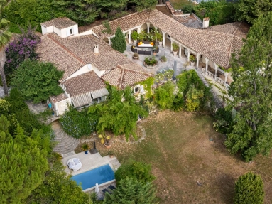 5 Bedroom(s) - 3 Bathroom(s) - 3,431m² land for sale in Alpes-Maritimes, Provence-Alpes-Côte-d'Azur, France - FrenchPropertyPortal.com Mougins, Valbonne, Grasse Area for sale for 1,620,000€ in Alpes-Maritimes, Provence-Alpes-Côte-d'Azur
