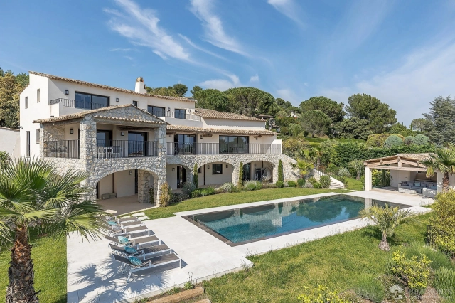 5 Bedroom(s) - 5 Bathroom(s) - 2,500m² land for sale in Alpes-Maritimes, Provence-Alpes-Côte-d'Azur, France - FrenchPropertyPortal.com Vence, St. Paul Area for sale for 6,900,000€ in Alpes-Maritimes, Provence-Alpes-Côte-d'Azur