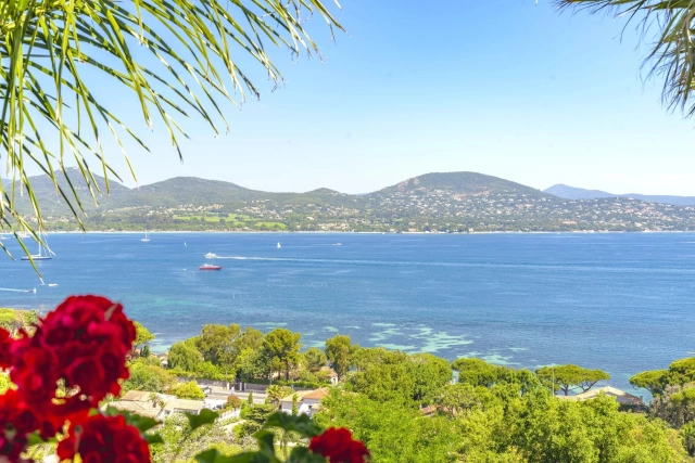 6 Bedroom(s) - 5 Bathroom(s) - 2,600m² land for sale in Var, Provence-Alpes-Côte-d\'Azur, France - FrenchPropertyPortal.com St. Tropez, Grimaud Area for sale for 9,900,000€ in Var, Provence-Alpes-Côte-d\'Azur