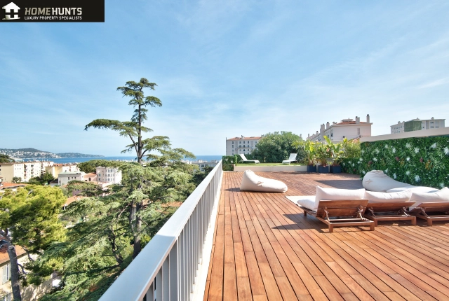 3 Bedroom(s) - 3 Bathroom(s) - 280m² land for sale in Alpes-Maritimes, Provence-Alpes-Côte-d'Azur, France - FrenchPropertyPortal.com Nice Area for sale for 1,590,000€ in Alpes-Maritimes, Provence-Alpes-Côte-d'Azur