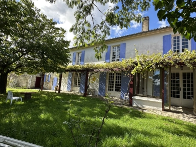 charmante maison de village avec atelier d'artiste for sale for 197,950&euro; in Charente-Maritime, Poitou-Charentes