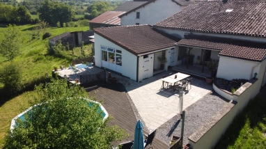 4 Bedroom(s) - 663m² land for sale in Haute-Vienne, Limousin, France - FrenchPropertyPortal.com For Sale a House with a View - Bussiere Poitevine - 87 for sale for 115,560€ in Haute-Vienne, Limousin