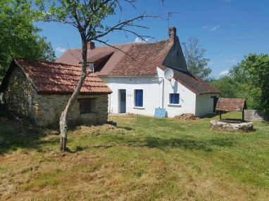 Cottage with barn for sale near St. Benoit du Sault 36 for sale for 69,000€ in Indre, Centre
