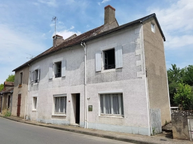 Large village house for sale, Montmorillon area 86 for sale for 55,000&euro; in Vienne, Poitou-Charentes