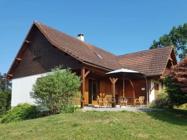 Large family house for sale in Moulins-Engilbert (Morvan) for sale for 265,000€ in Nièvre, Burgundy