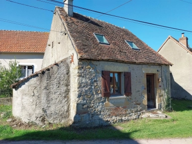 House with garden for sale in the Brenne, near Prissac for sale for 49,000&euro; in Indre, Centre