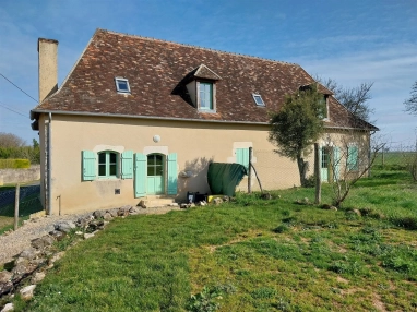 7 Bedroom(s) - 2,200m² land for sale in Vienne, Poitou-Charentes, France - FrenchPropertyPortal.com Two houses with garden for sale near Saint Savin 86 for sale for 288,750€ in Vienne, Poitou-Charentes